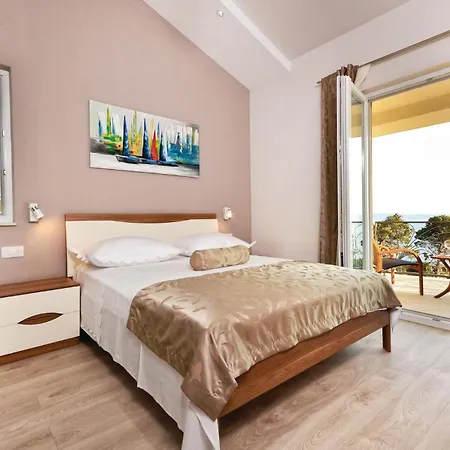 Vakantiehuis Beautiful In Veliko Brdo Makarska