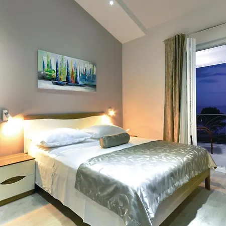 Beautiful In Veliko Brdo Vakantiehuis
