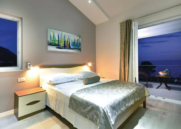 Gorgeous In Veliko Brdo بيت للعطل